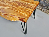 Truhlárna ve stodole – Konferenční stolek ze 600 let staré olivy – 4