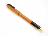Kayu Egino - Černé plnící pero ze dřeva Kafrovníku