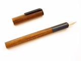 Kayu PURO - Černé plnící pero ze dřeva Ovangkolu