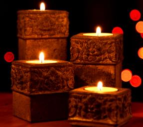 Betome – Sada betonových svícnů