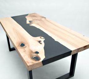 J&R Wood Design – Black bear