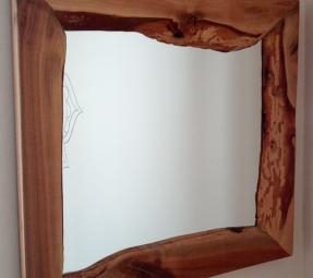 J&R Wood Design – Zrcadlo z třešňového dřeva 