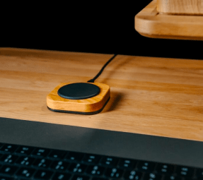Basefound – Bezdrátová nabíječka pro iPhone: Stage pro Magsafe