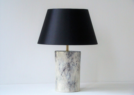 Ivana Bajgarová – Stolní lampa MARBLE